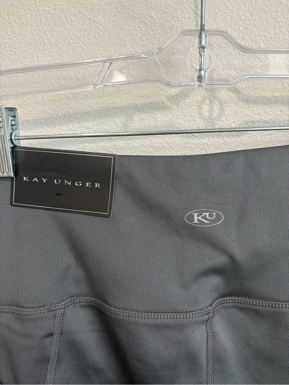 Kay Unger Grey Leggings Size Medium - Picture 4 of 8